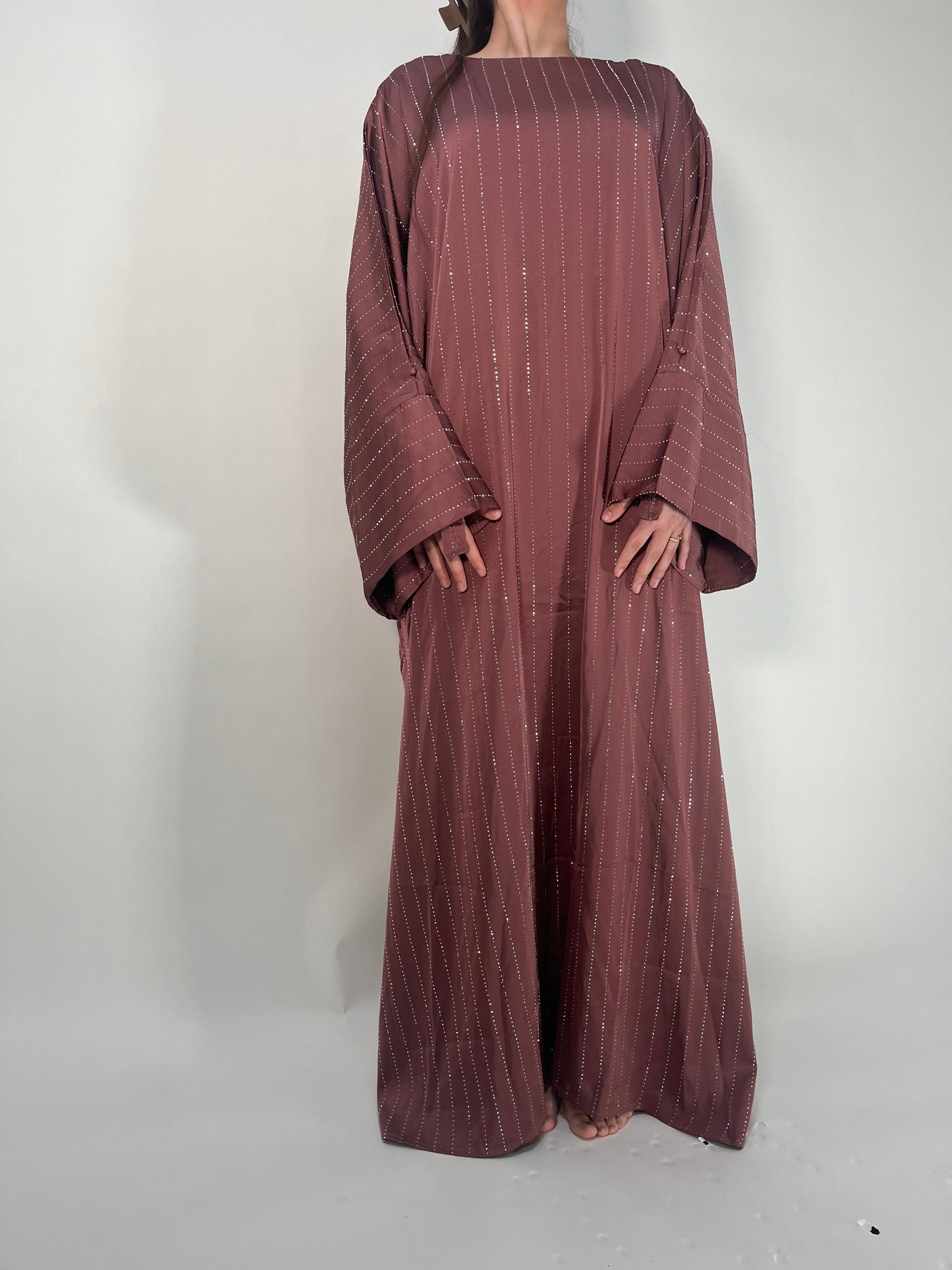 Abaya Sheikha – Somptuosité et éclat pour l’Aïd 2025 ✨