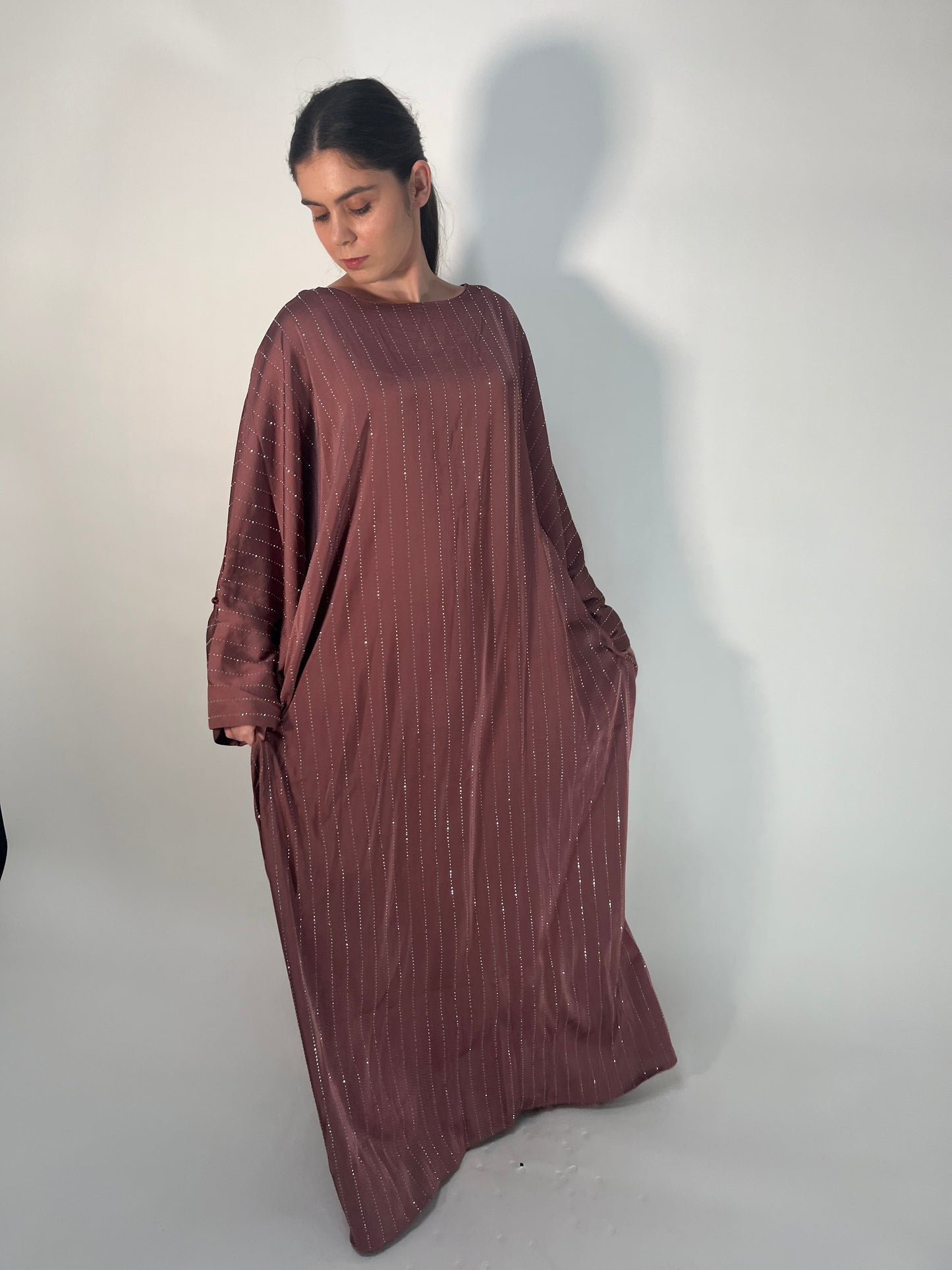 Abaya Sheikha – Somptuosité et éclat pour l’Aïd 2025 ✨