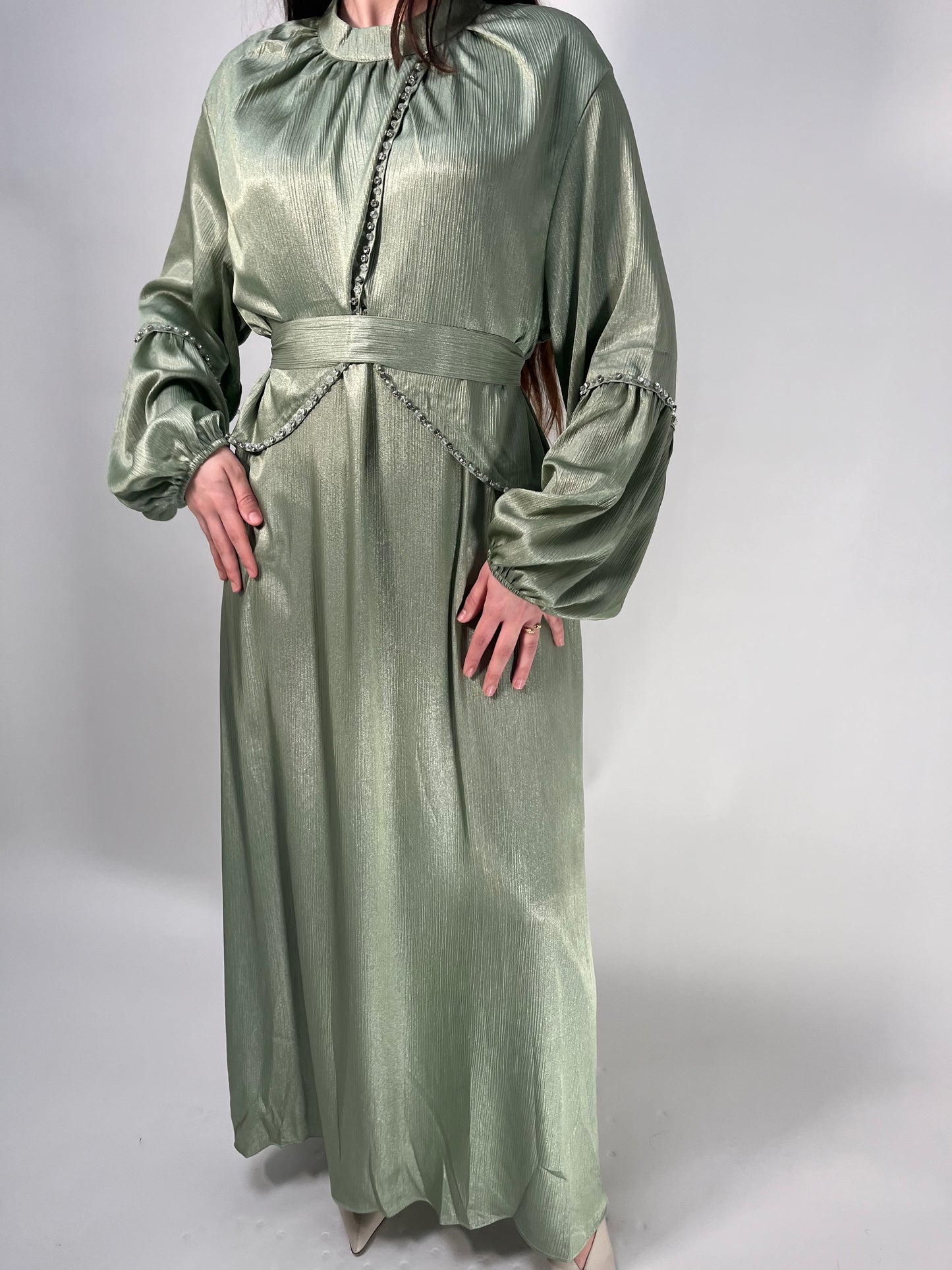 Abaya Jawahir – L’élégance d’une princesse pour l’Aïd 2025 ✨